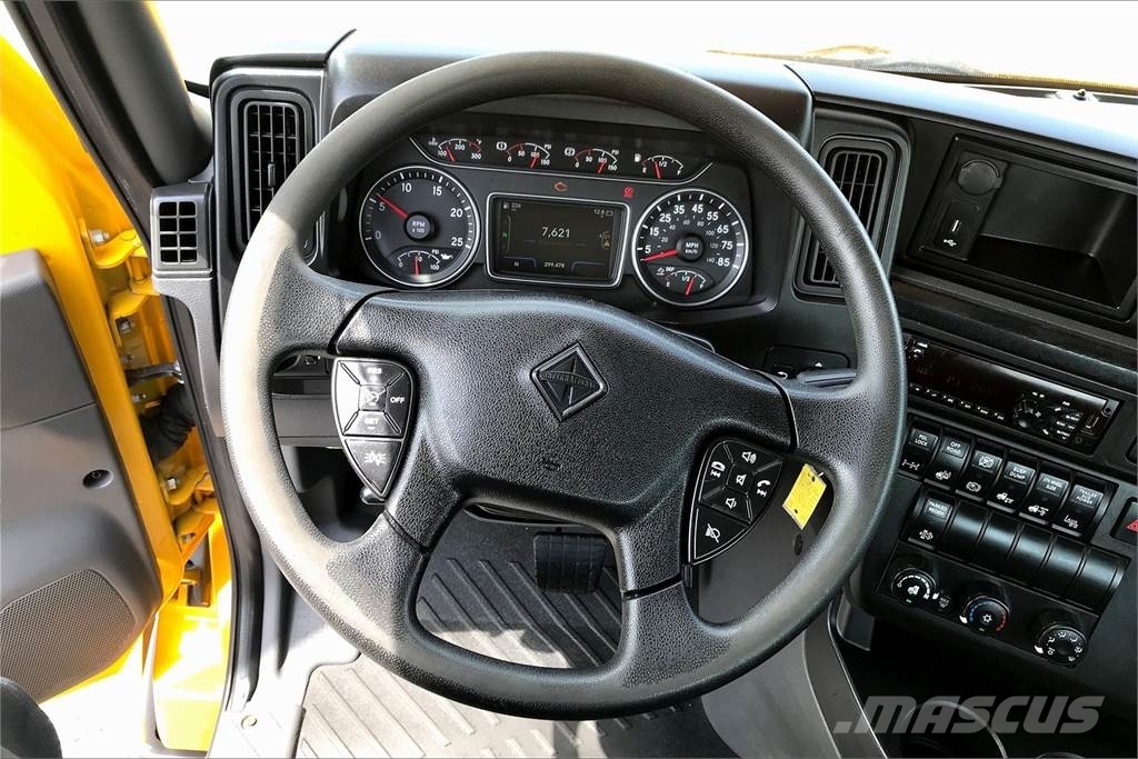 International LT625 6x4 Prime Movers