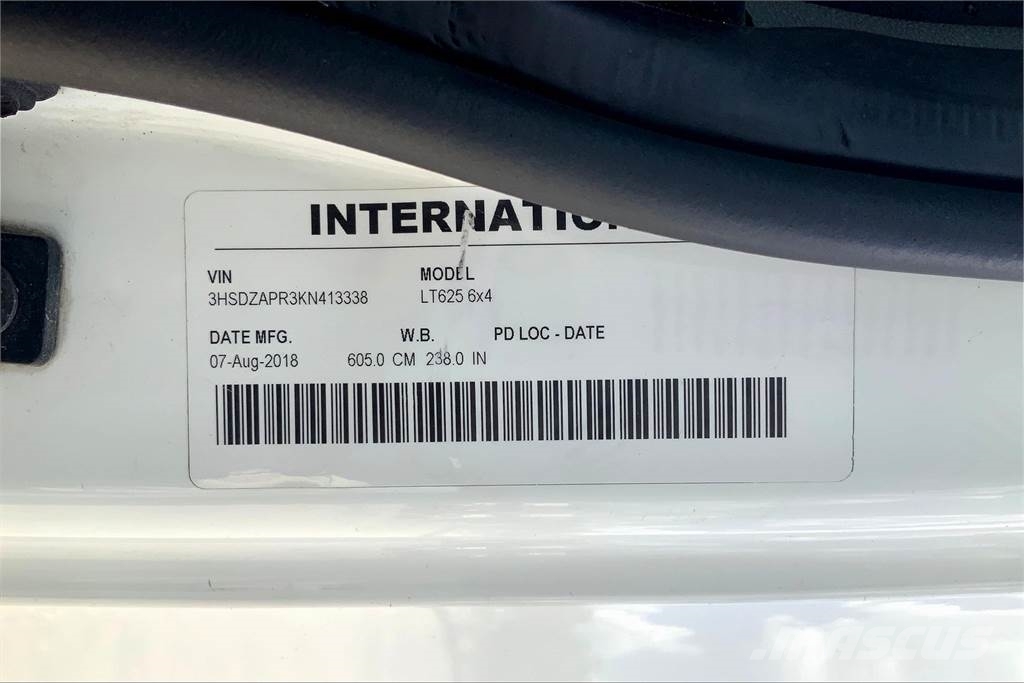International LT625 6x4 Prime Movers