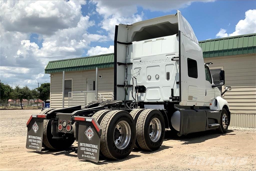 International LT625 6x4 Prime Movers