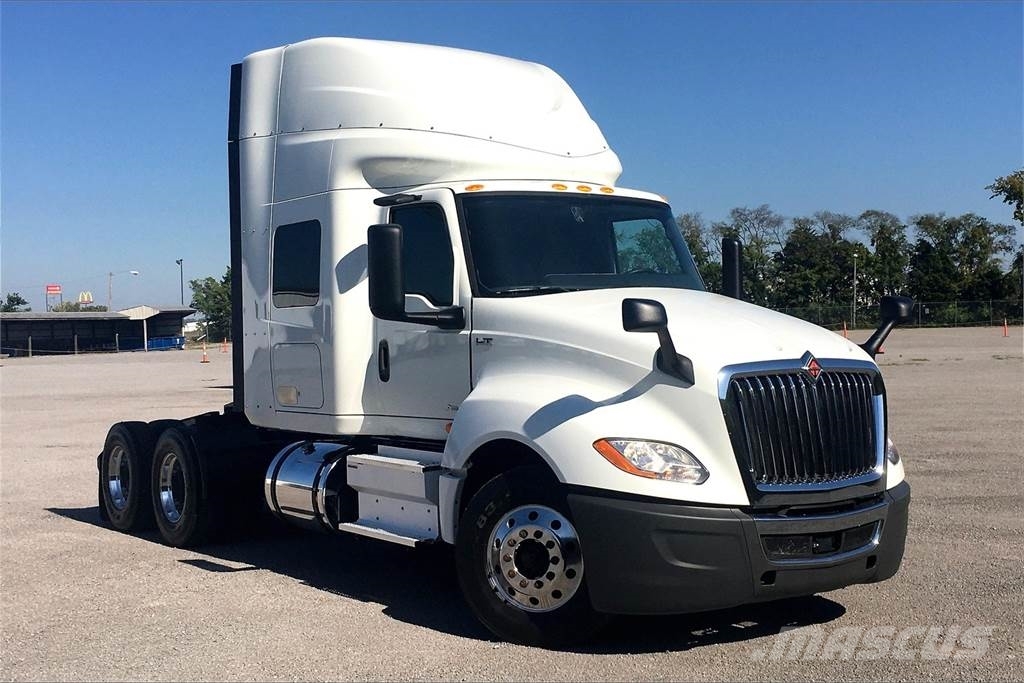 International LT625 6x4 Prime Movers