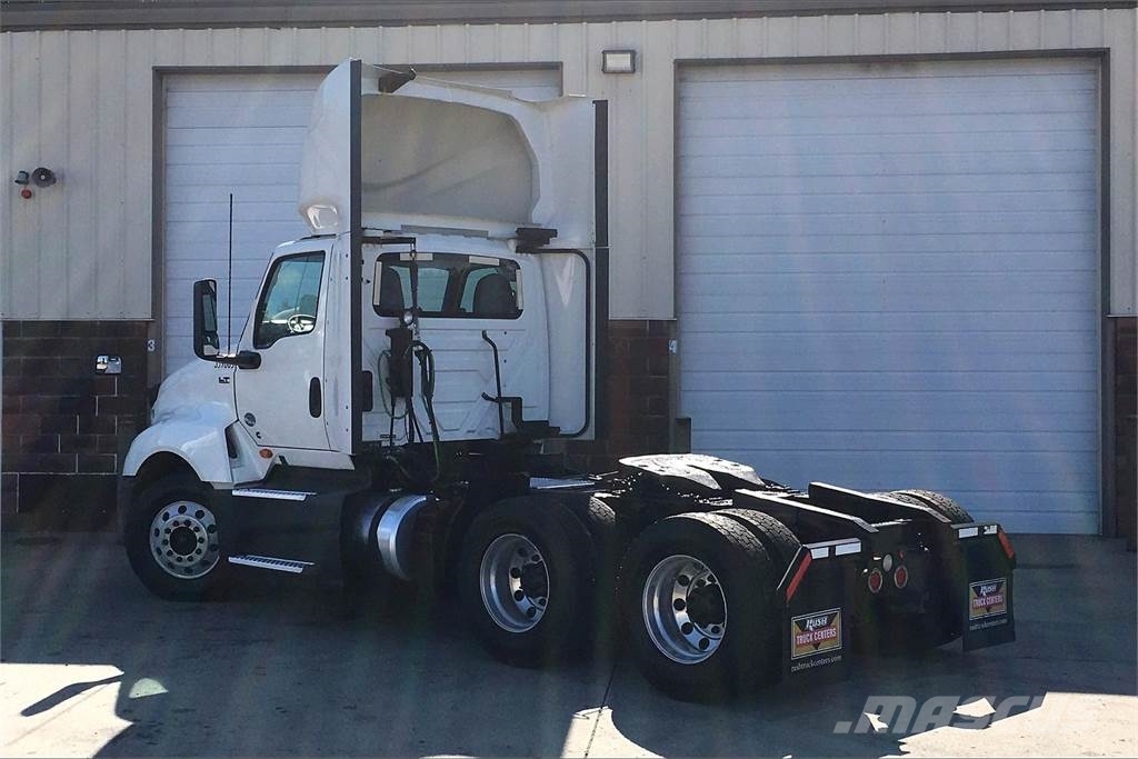 International LT625 6x4 Prime Movers