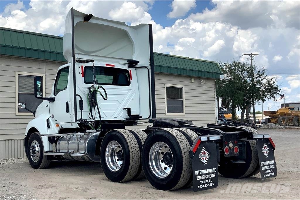 International LT625 6x4 Prime Movers