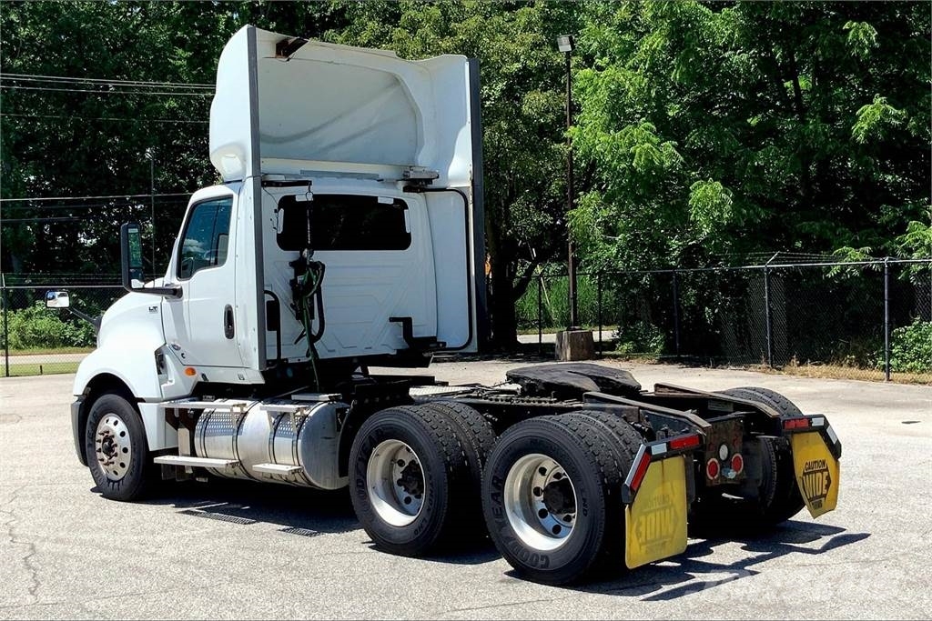 International LT625 6x4 Prime Movers