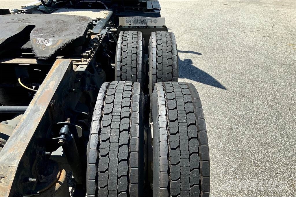 International LT625 6x4 Prime Movers
