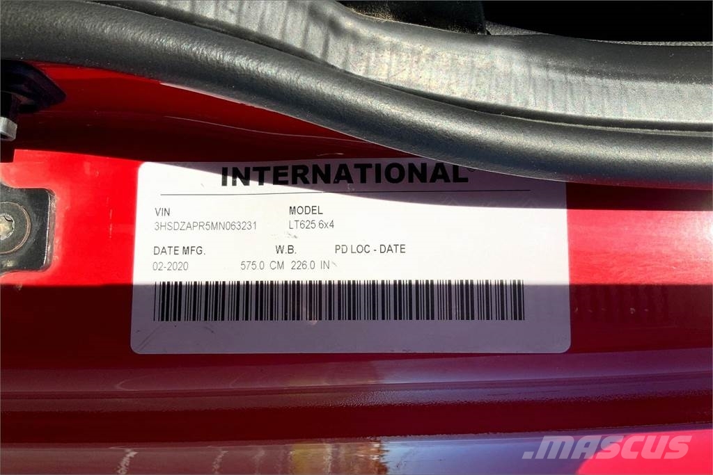 International LT625 6x4 Τράκτορες