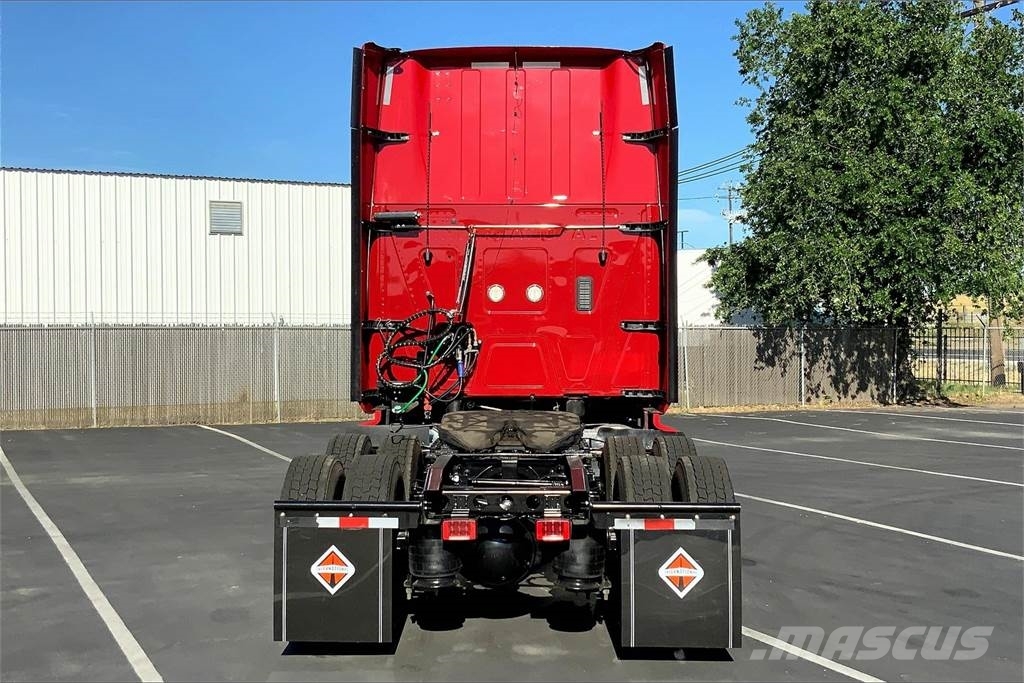 International LT625 6x4 Τράκτορες