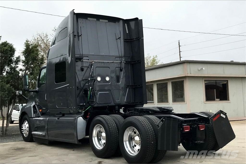 International LT625 6x4 Prime Movers