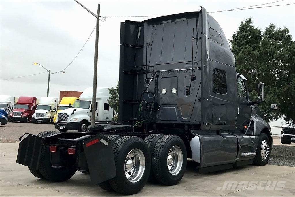 International LT625 6x4 Prime Movers