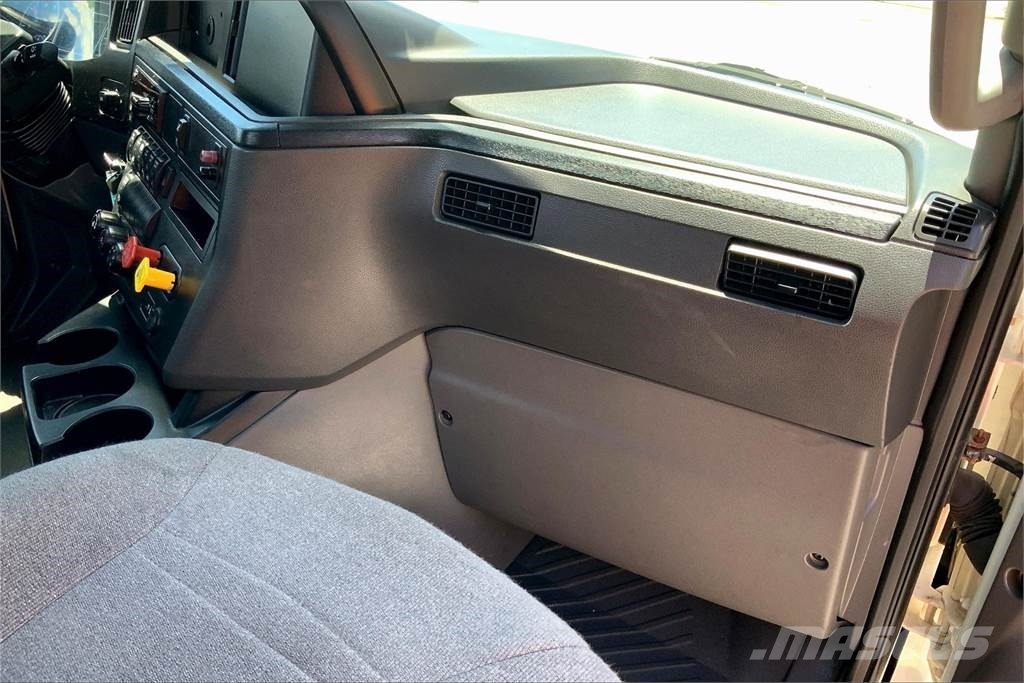 International LT625 6x4 Влекачи