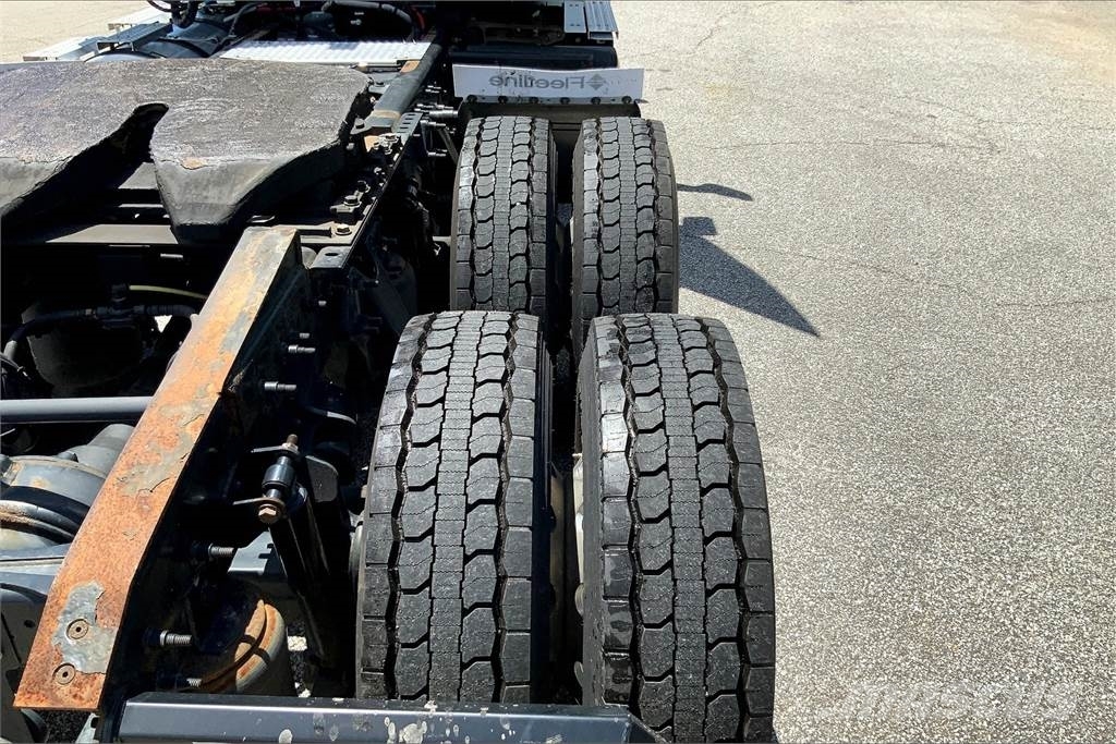 International LT625 6x4 Влекачи
