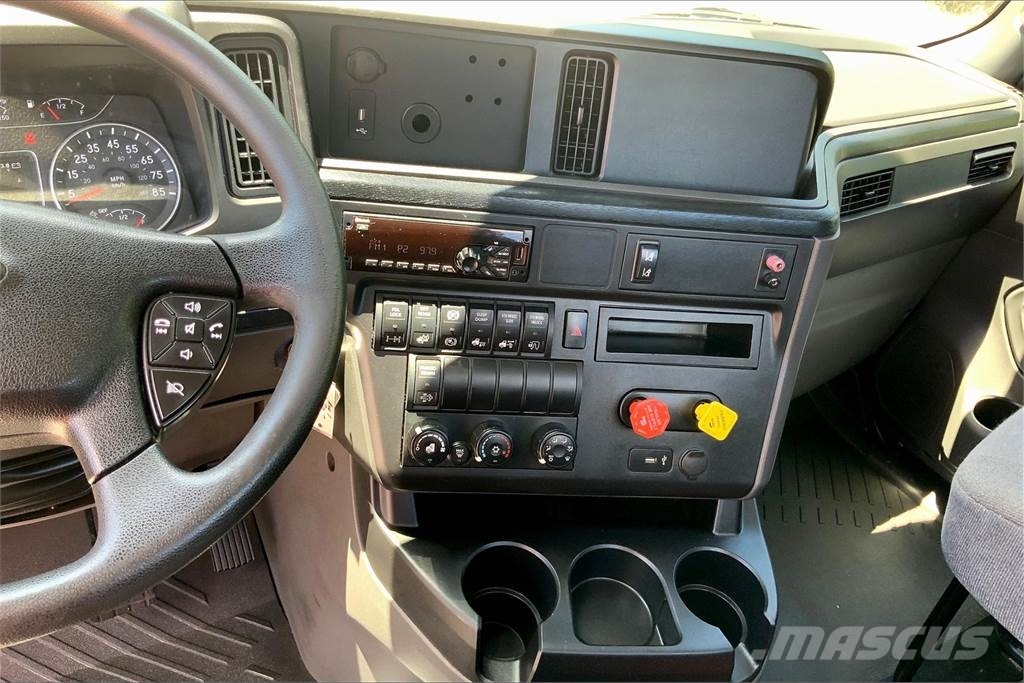 International LT625 6x4 Влекачи