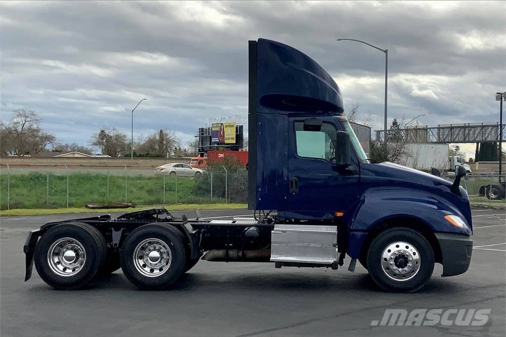 International LT625 6x4 Prime Movers