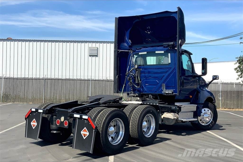 International LT625 6x4 Prime Movers