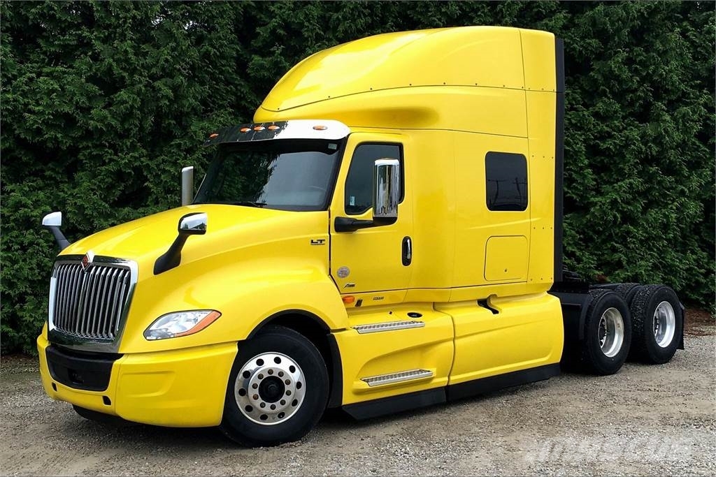 International LT625 6x4 Τράκτορες