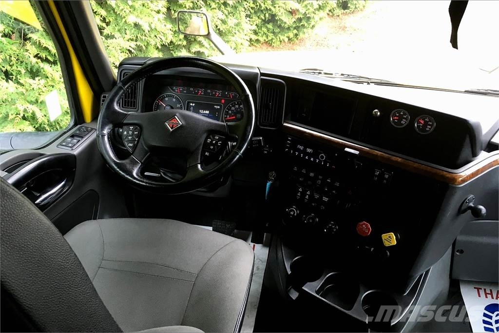 International LT625 6x4 Τράκτορες