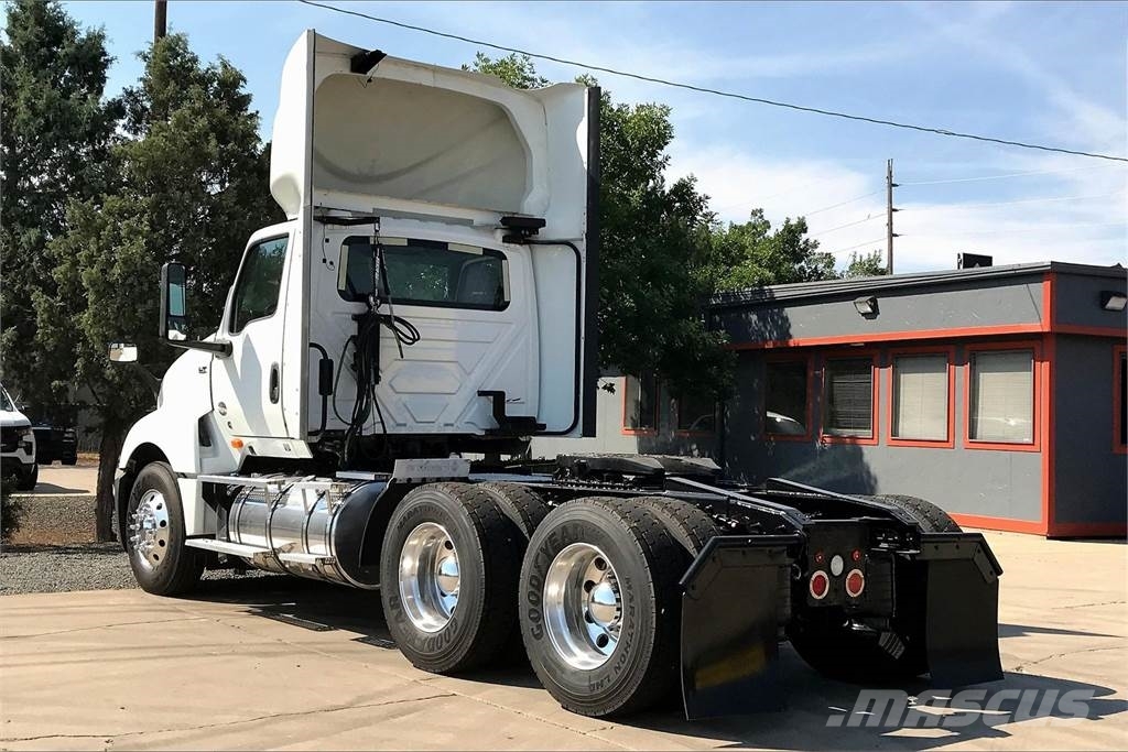 International LT625 6x4 Prime Movers