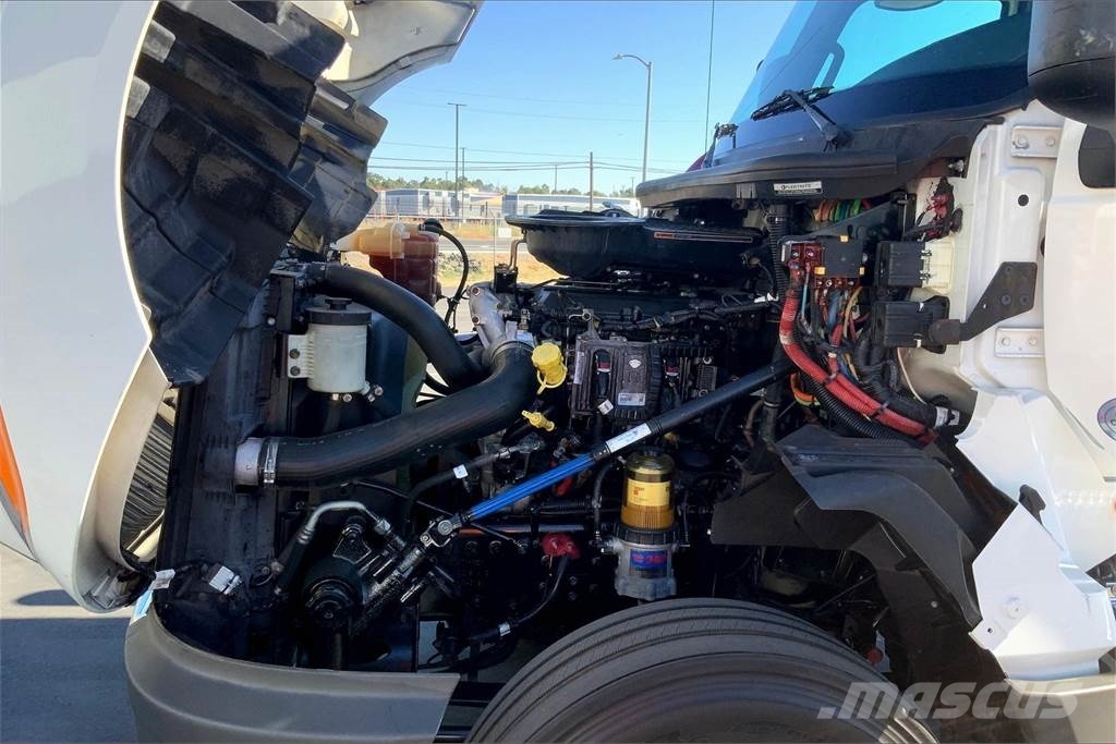 International LT625 6x4 Влекачи