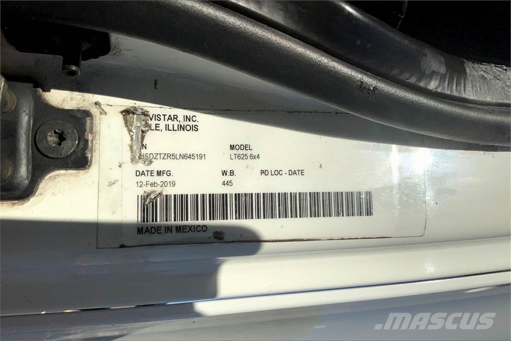 International LT625 6x4 Влекачи