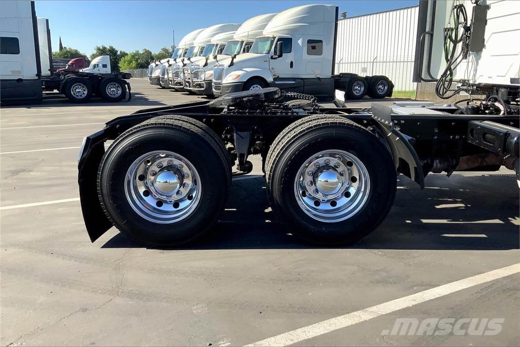 International LT625 6x4 Влекачи