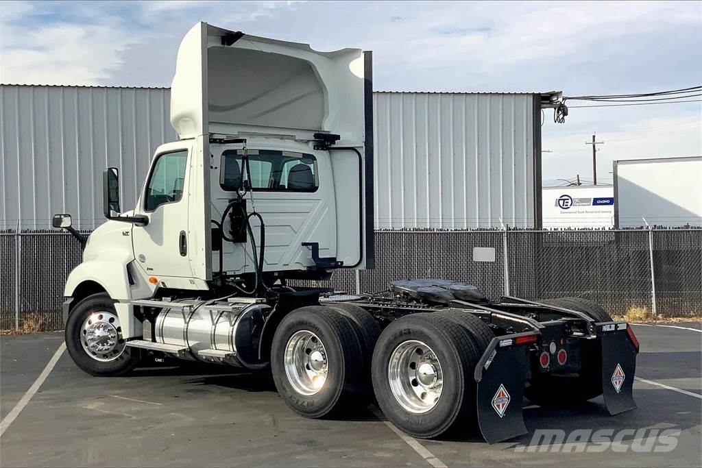 International LT625 6x4 Prime Movers
