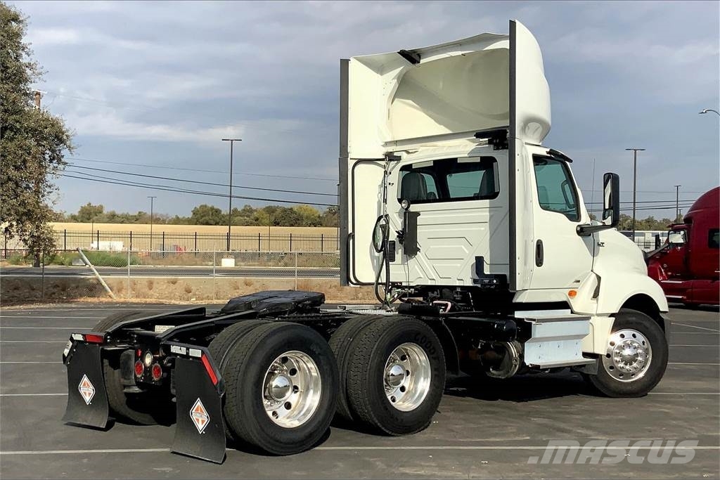 International LT625 6x4 Prime Movers