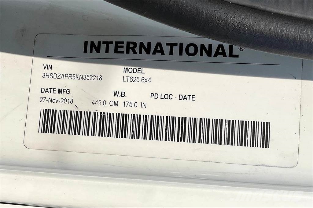 International LT625 6x4 Prime Movers