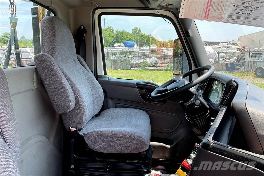 International LT625 6x4 Prime Movers
