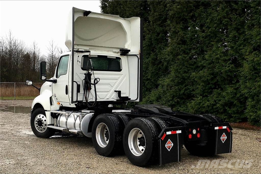 International LT625 6x4 Prime Movers