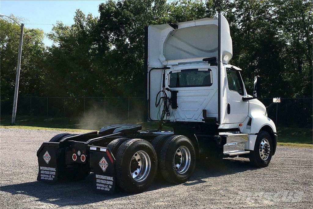 International LT625 6x4 Prime Movers