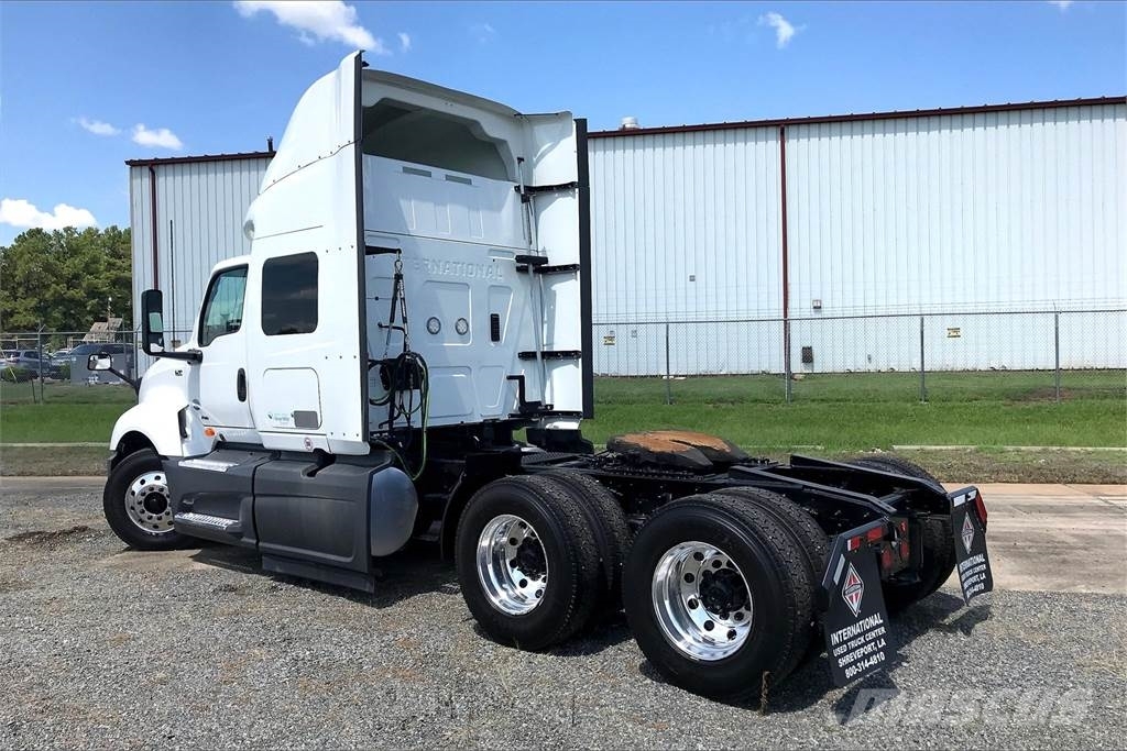 International LT625 6x4 Prime Movers