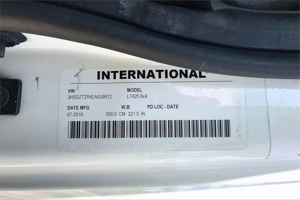 International LT625 6x4 Prime Movers