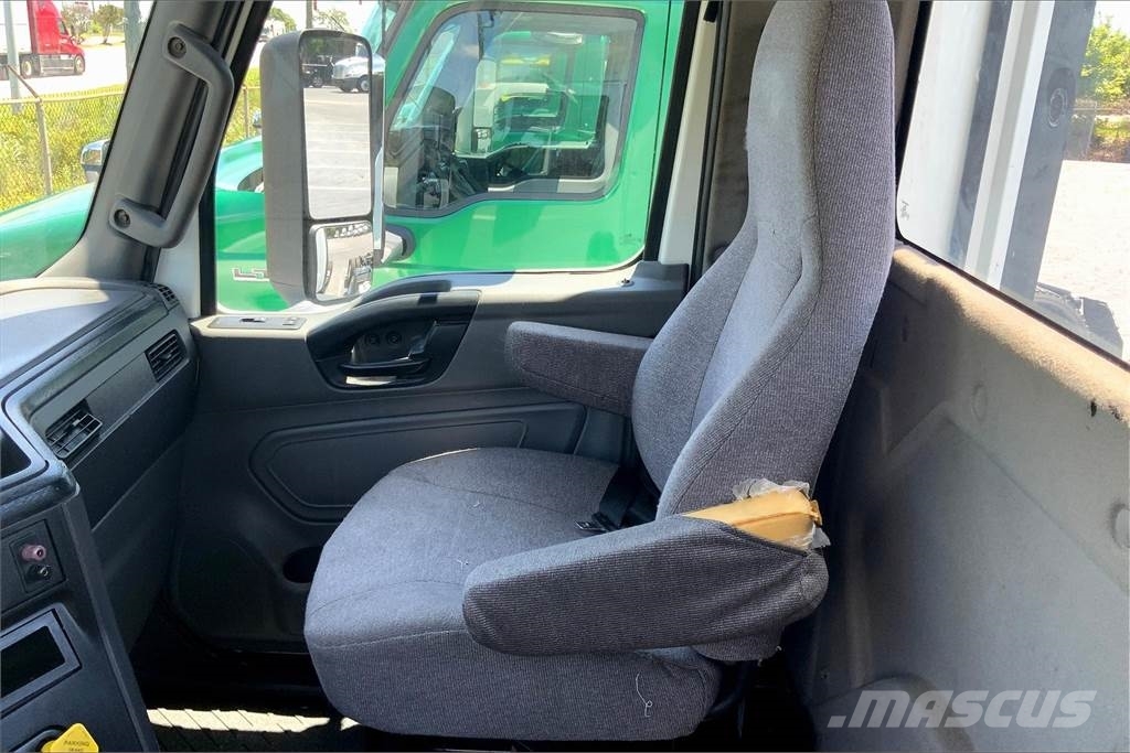 International LT625 6x4 Prime Movers