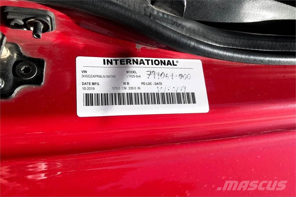 International LT625 6x4 Tegljači