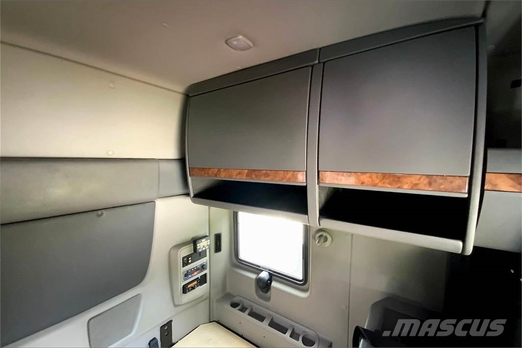 International LT625 6x4 Τράκτορες