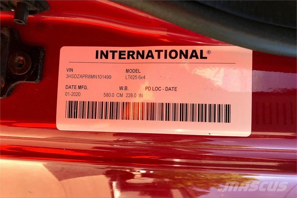 International LT625 6x4 Τράκτορες