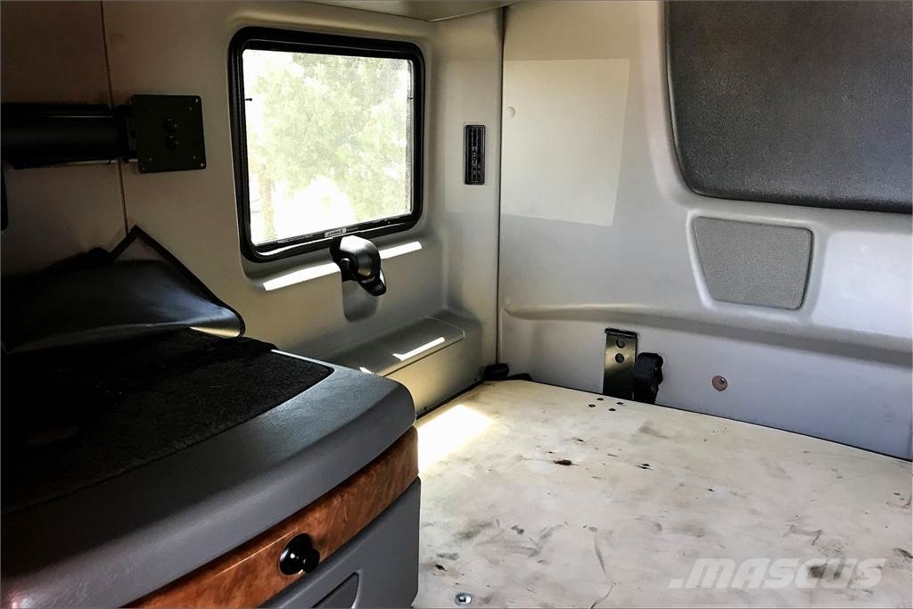 International LT625 6x4 Τράκτορες