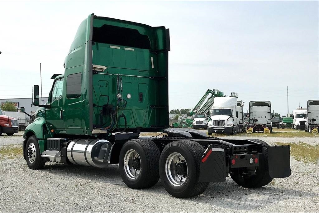 International LT625 6x4 Prime Movers