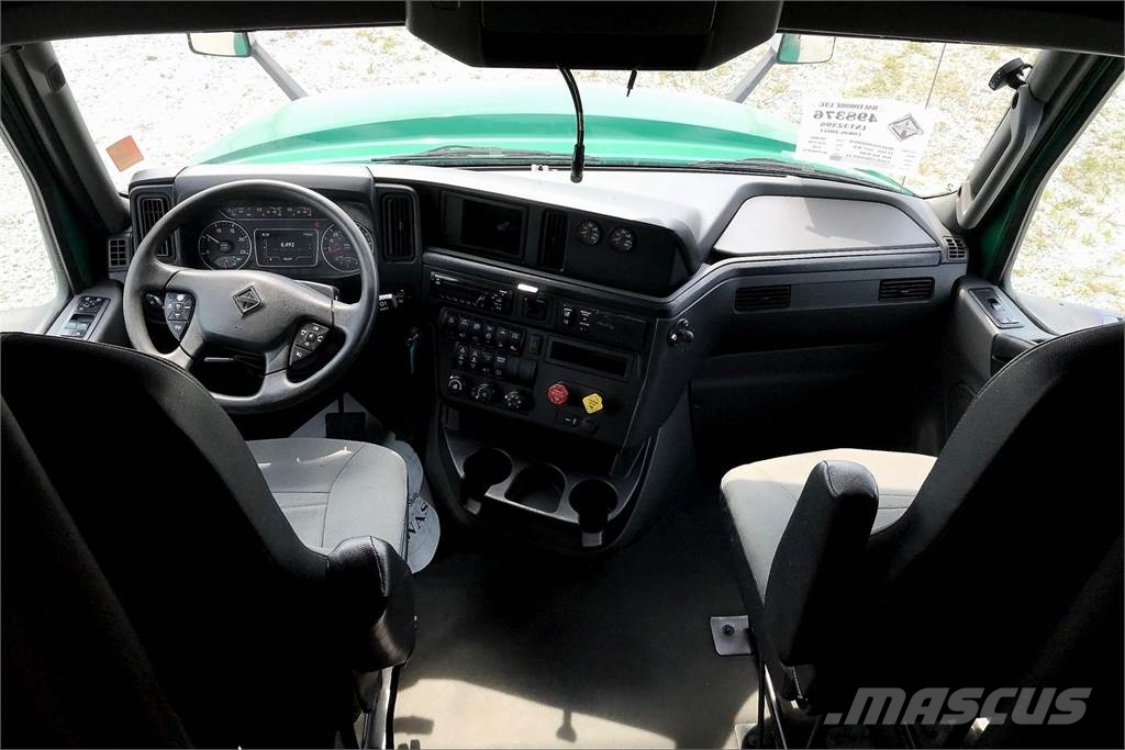 International LT625 6x4 Prime Movers