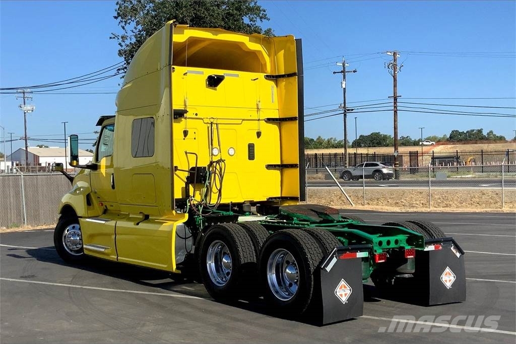 International LT625 6x4 Prime Movers