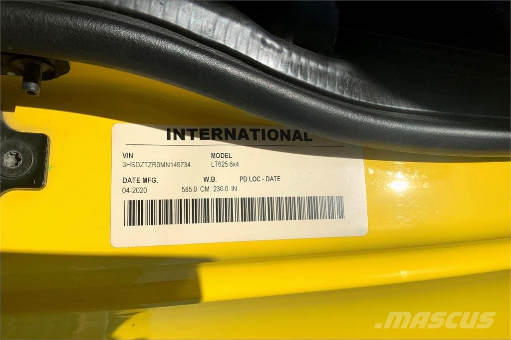 International LT625 6x4 Prime Movers