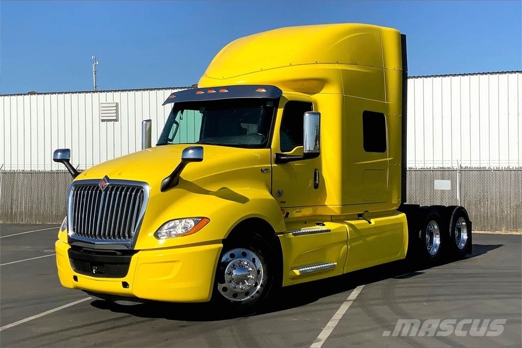 International LT625 6x4 Prime Movers