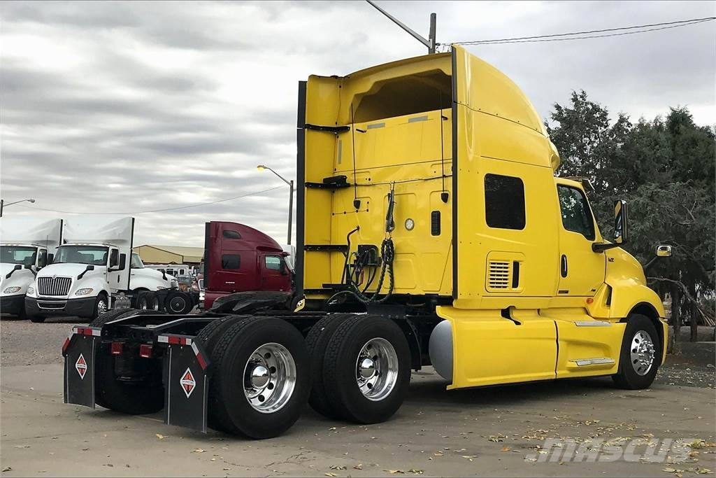 International LT625 6x4 Prime Movers