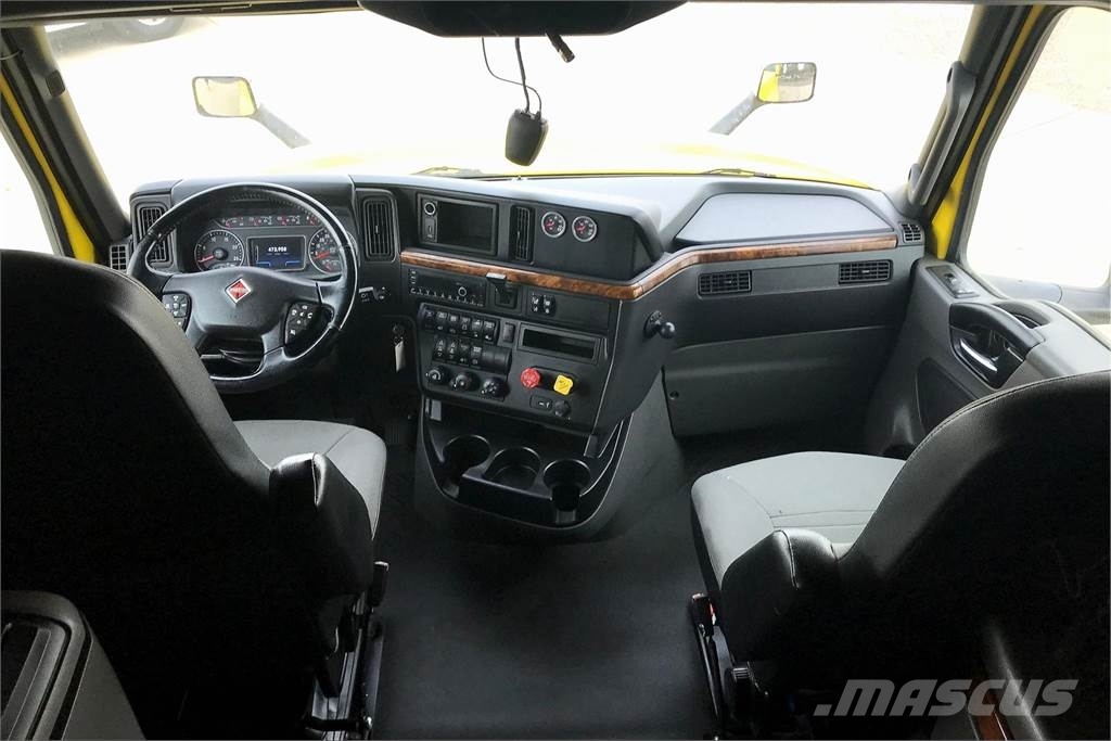 International LT625 6x4 Prime Movers