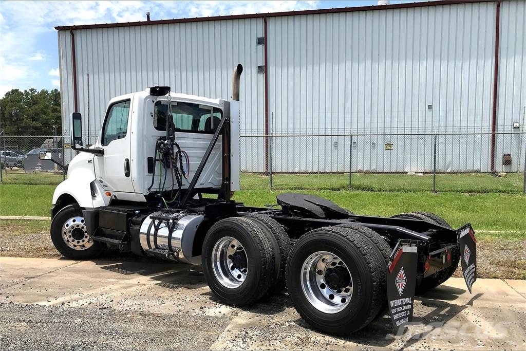 International LT625 6x4 Prime Movers