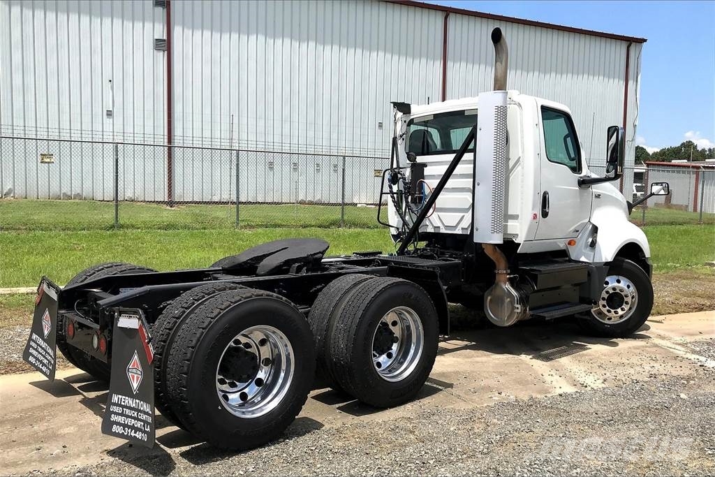 International LT625 6x4 Prime Movers