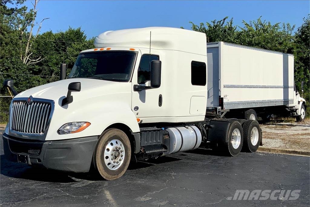 International LT625 6x4 Prime Movers