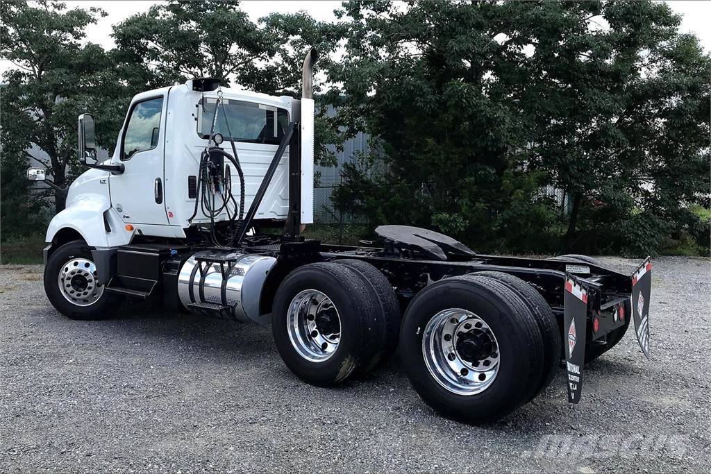 International LT625 6x4 Prime Movers