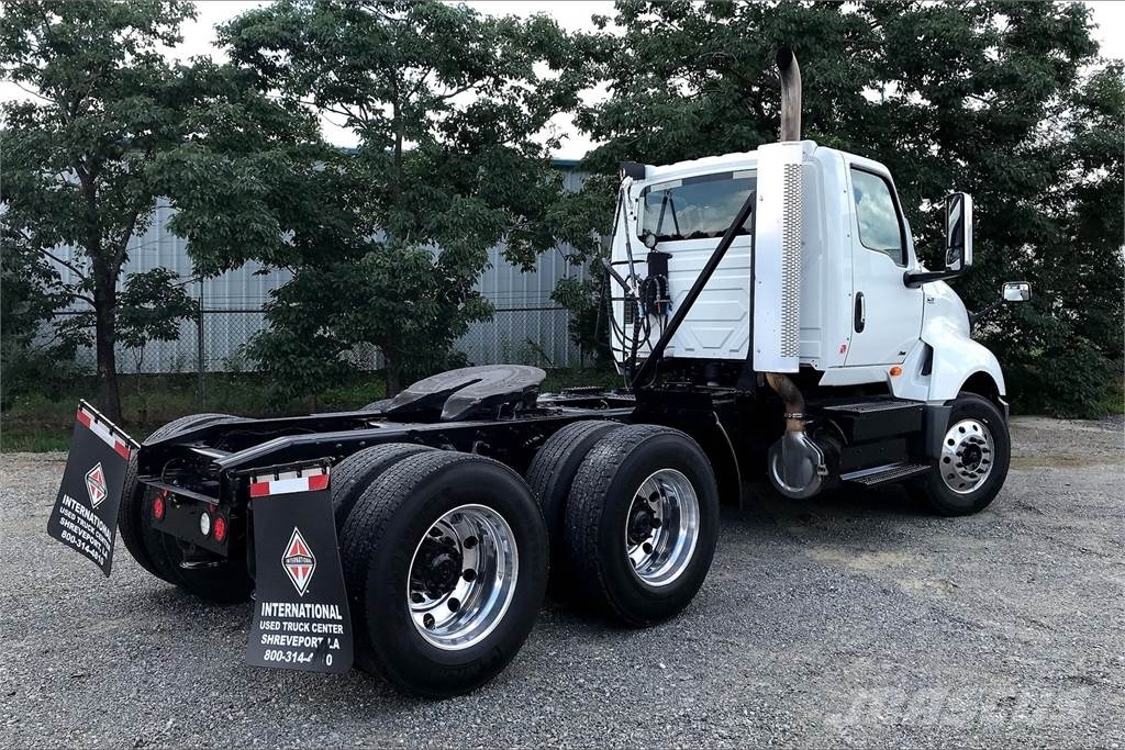 International LT625 6x4 Prime Movers
