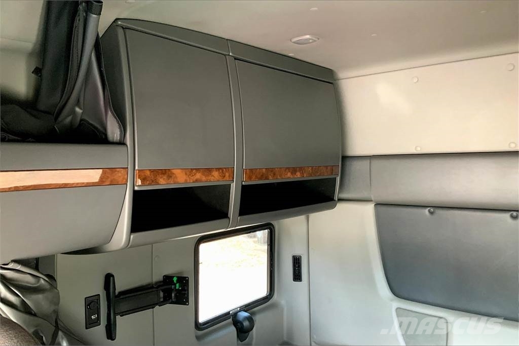 International LT625 6x4 Τράκτορες