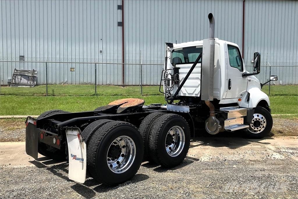 International LT625 6x4 Prime Movers